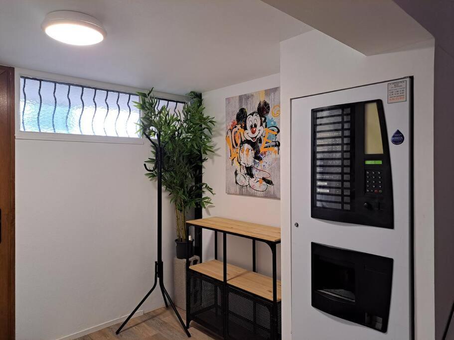 Appartamento Camden - Exterieur Et Parking Reims Esterno foto