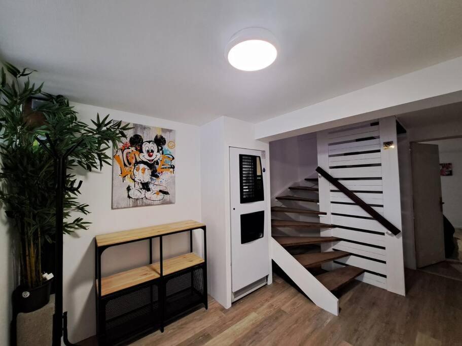Appartamento Camden - Exterieur Et Parking Reims Esterno foto